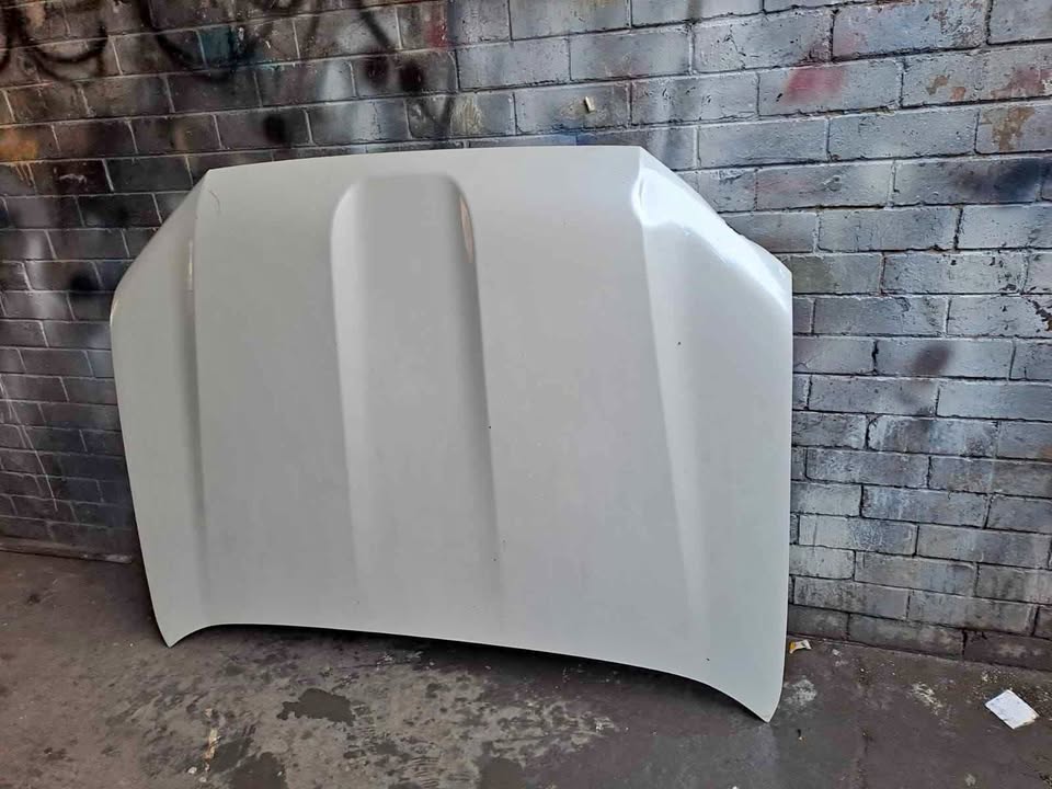 Toyota land cruiser prado LC300 bonnet - Private Seller Toyota land cruiser prado LC300 bonnet - Private Seller