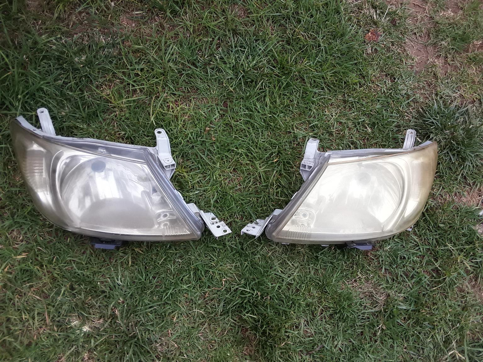 Toyota Headlights UP-M60-GF20.. I am in Orange Grove. - Private Seller