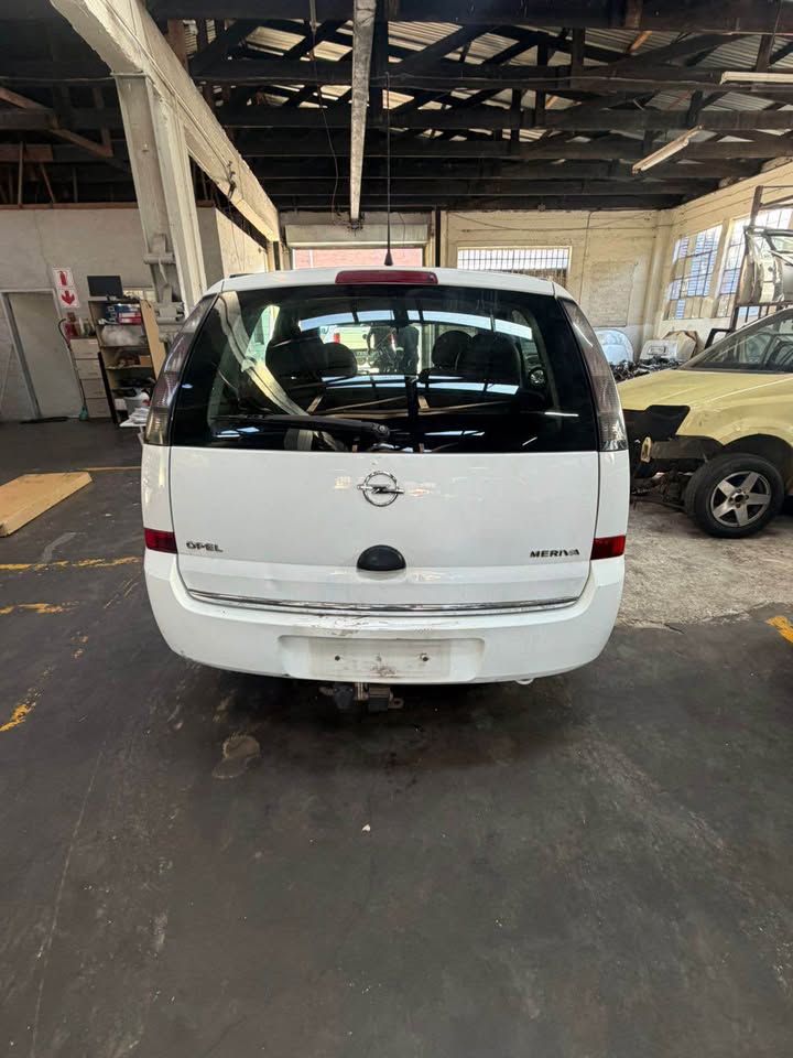 Stripping Opel meriva for spares - Private Seller