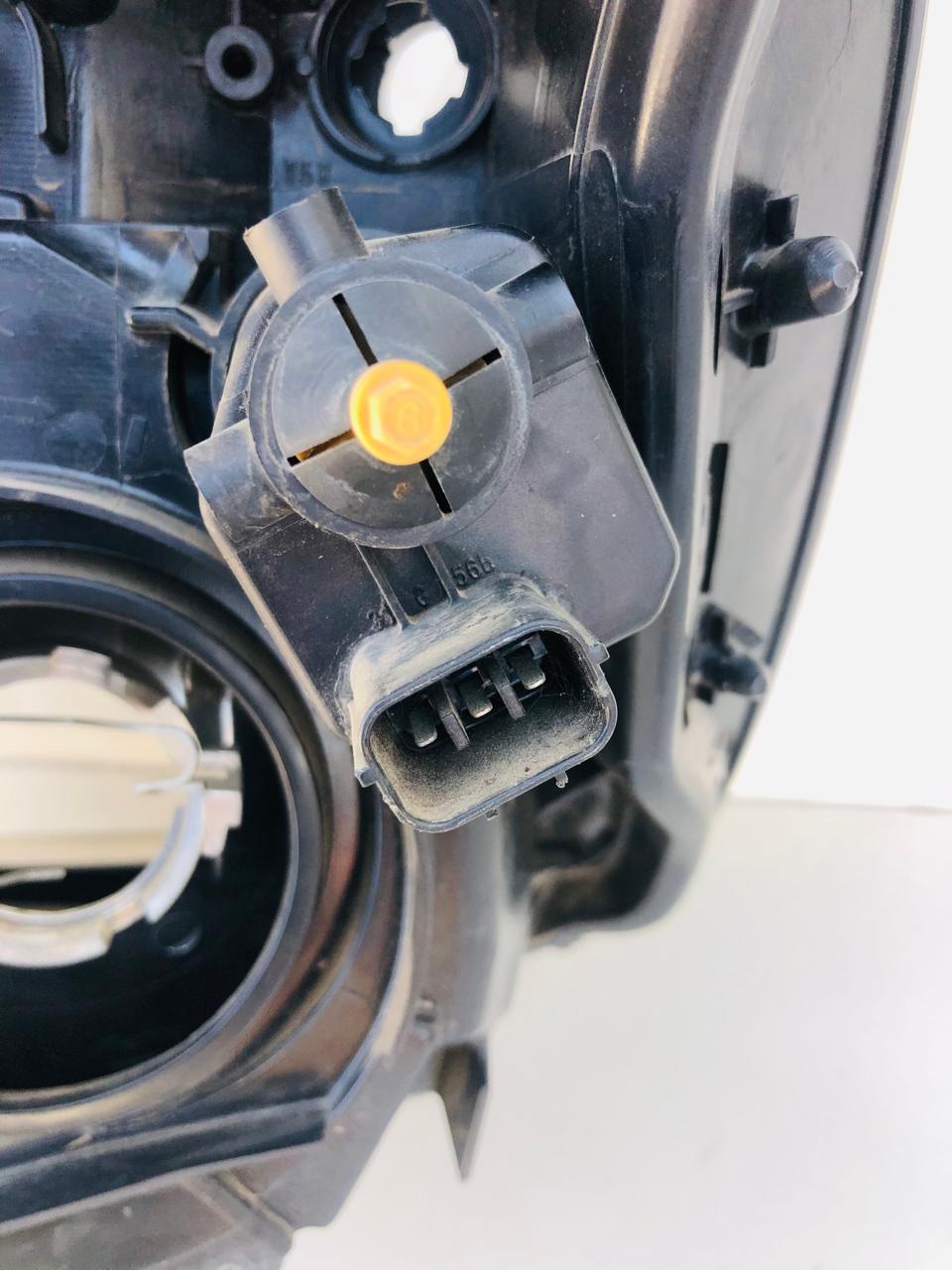 Honda Jazz right side headlight (2008-2011) - Private Seller Honda Jazz right side headlight (2008-2011) - Private Seller