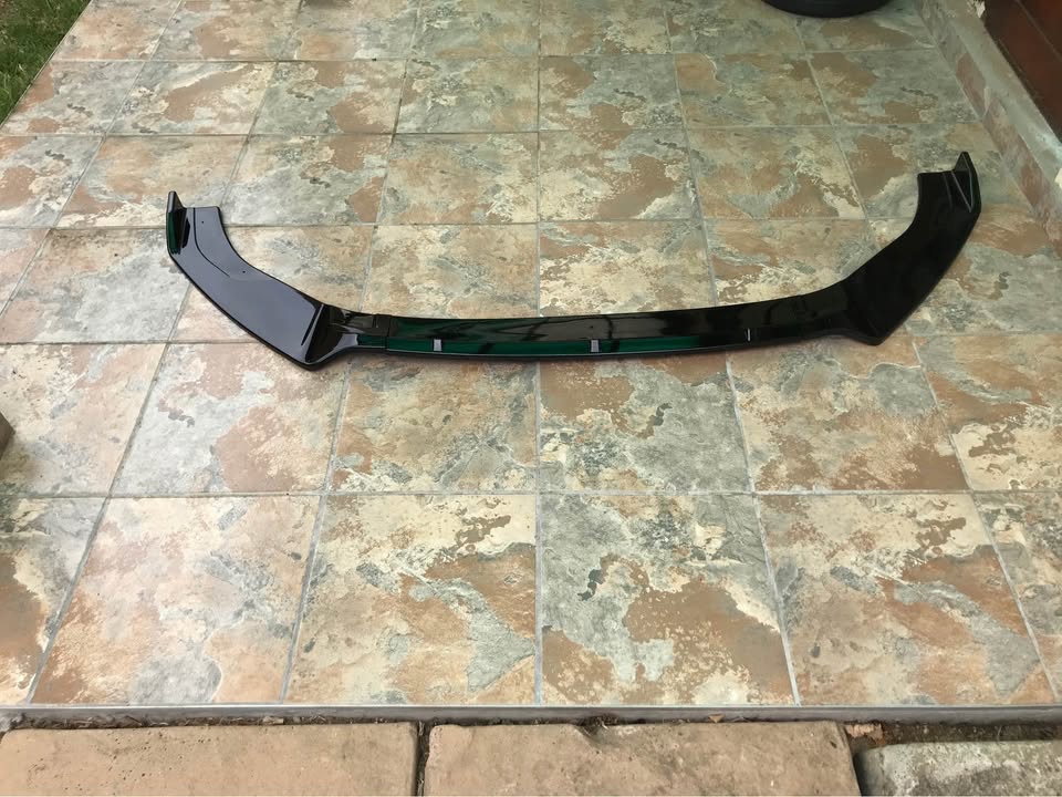 3 piece gloss black plastic front spoiler for Ford Focus ST - Private Seller 3 piece gloss black plastic front spoiler for Ford Focus ST - Private Seller