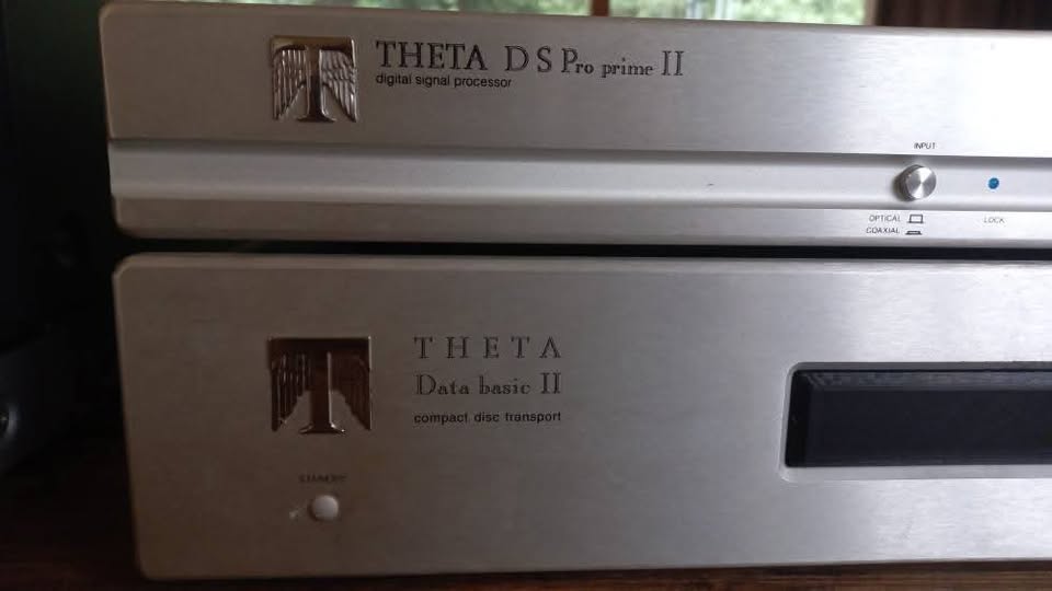 Theta CD transport and DAC