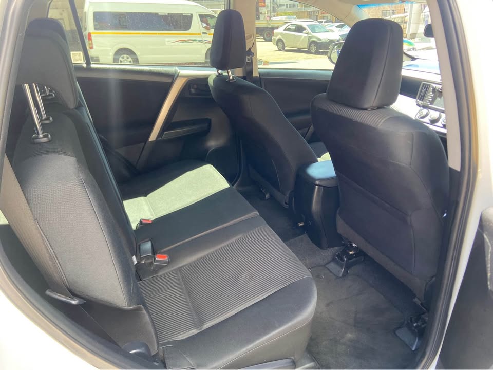 2016 Toyota Rav4 2.0 Manual