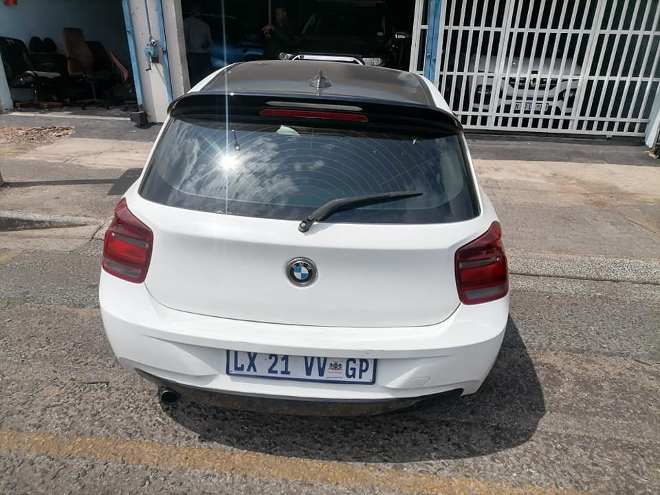 2013 BMW i18 F20 Automatic Hatchback with a leather seat