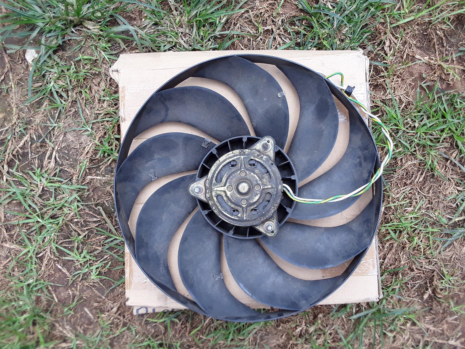 Electric Fan for Peugeot 807. R950.I am in Orange - Private Seller Electric Fan for Peugeot 807. R950.I am in Orange - Private Seller