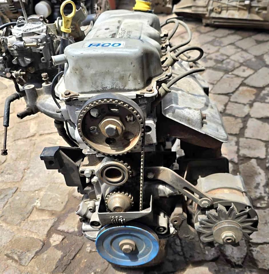 Ford escort CVH 1.4 carburetor complete engine still running good for sale - Private Seller