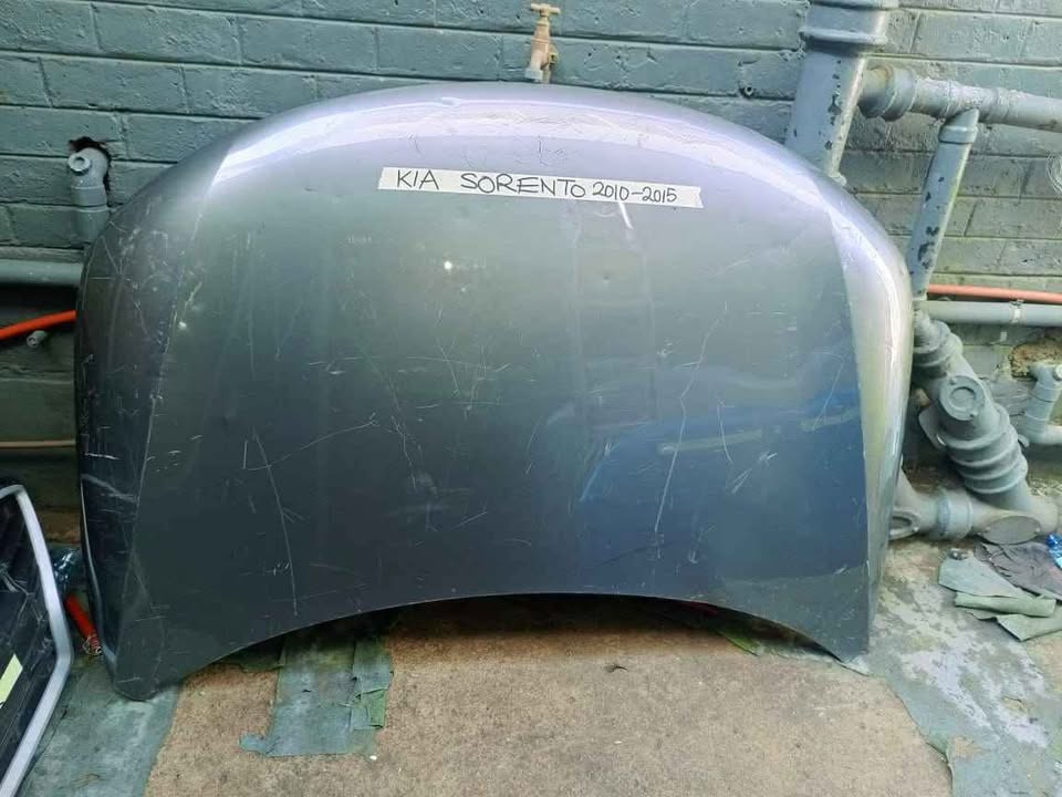 2010 KIA SORENTO BONNET - Private Seller 2010 KIA SORENTO BONNET - Private Seller