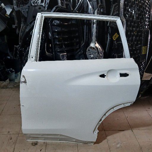 Toyota corolla cross door - Private Seller Toyota corolla cross door - Private Seller