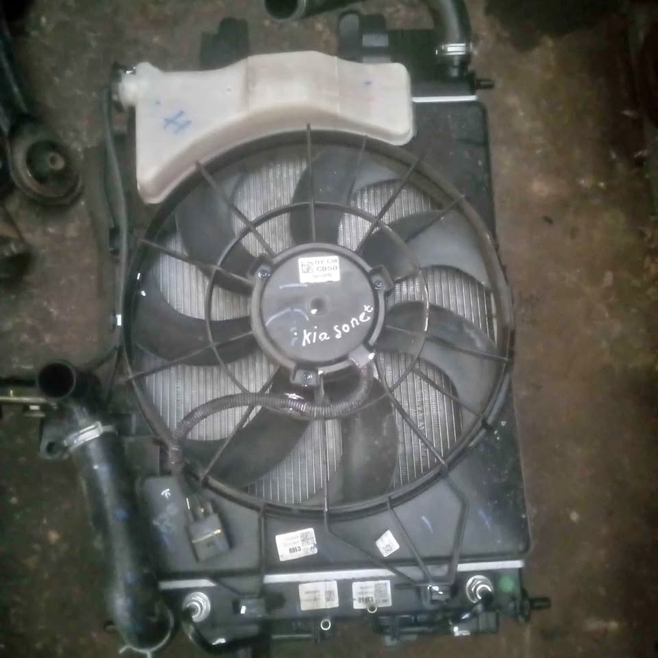 Kia Sonet complete radiator sets - Private Seller Kia Sonet complete radiator sets - Private Seller