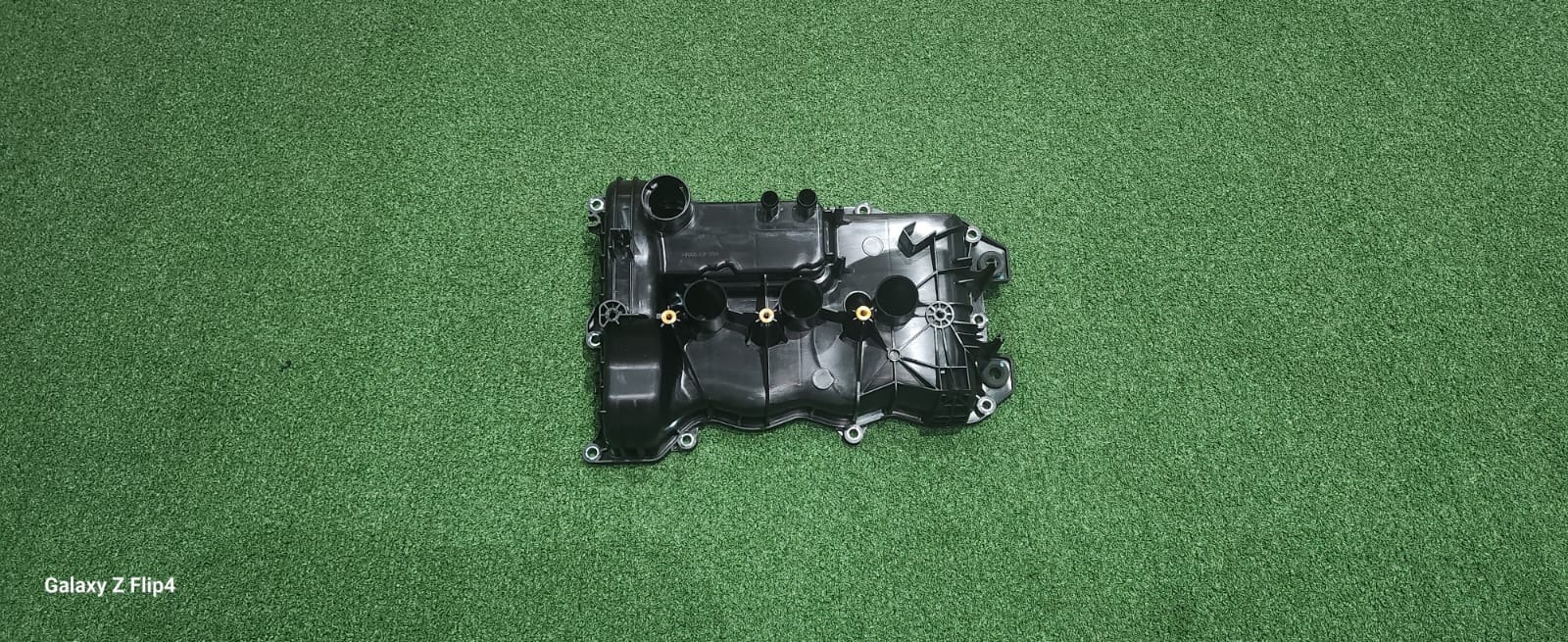 RENAULT KWID TAPPET COVER - Private Seller RENAULT KWID TAPPET COVER - Private Seller