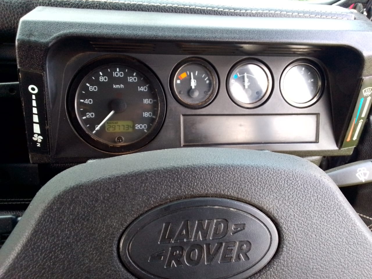 Landrover Defender For Sale | Junk Mail Marketplace