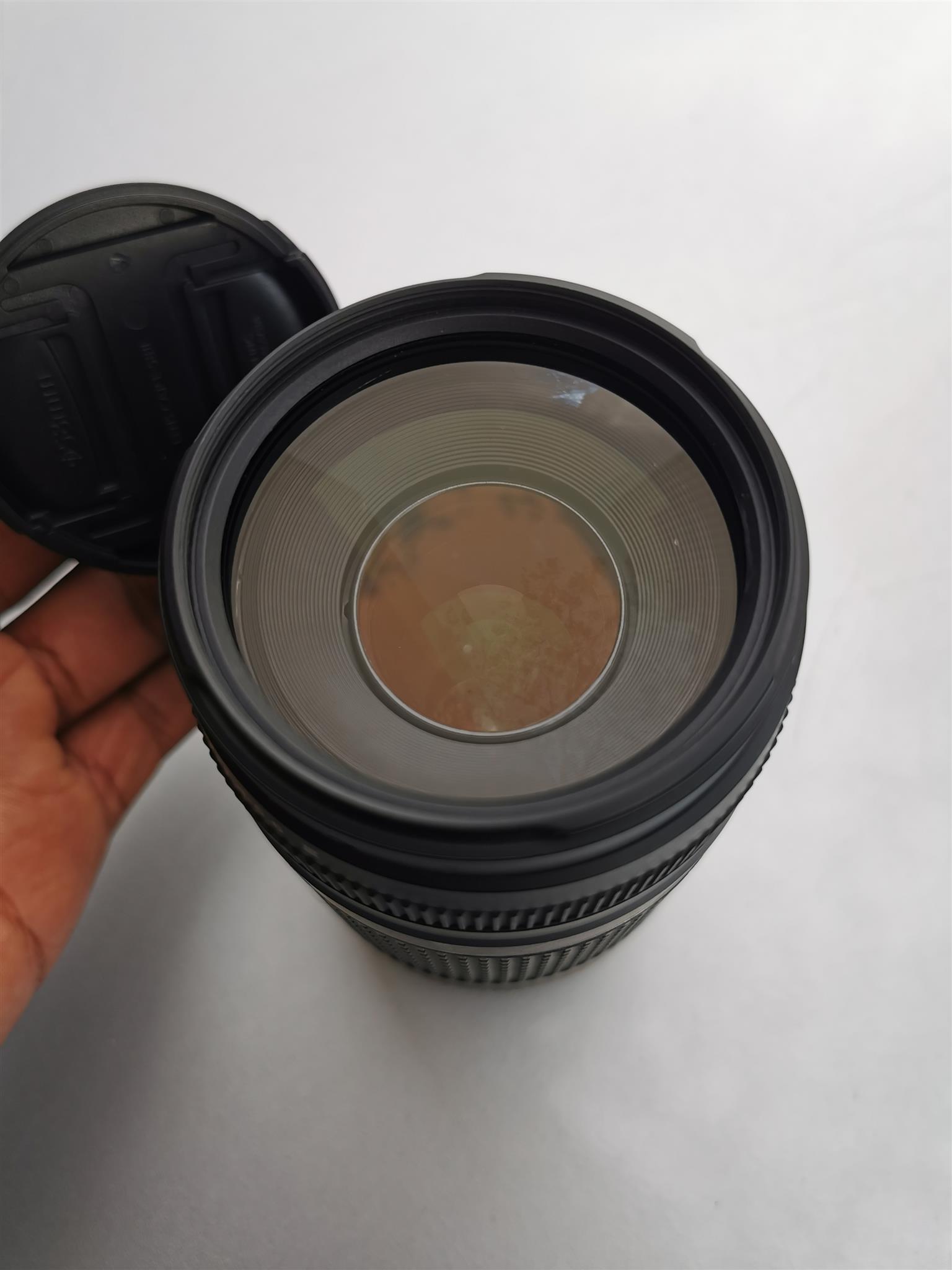 Canon zoom 75-300mm lens