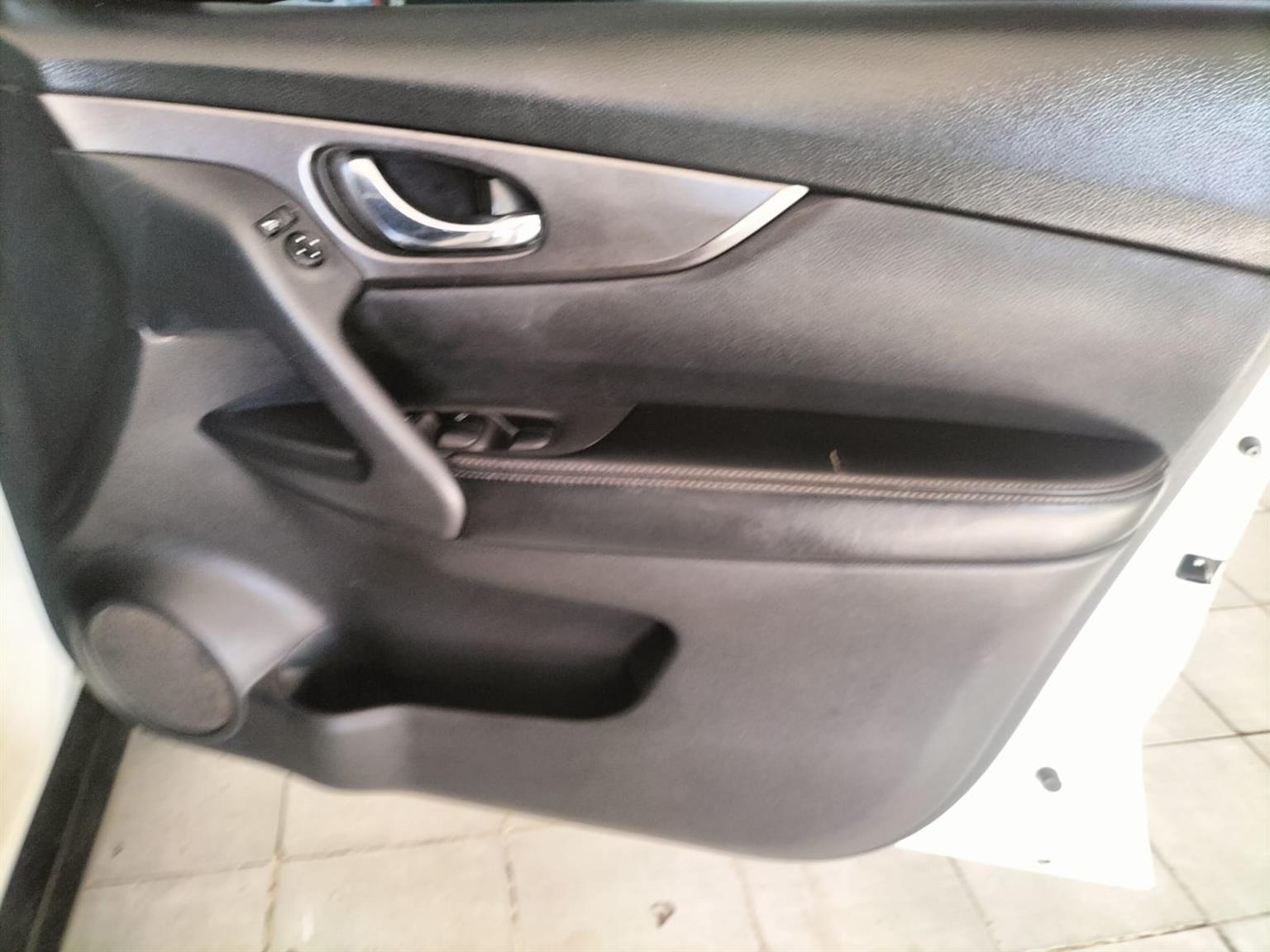 2017 NISSAN XTRAIL 2.0 MANUAL WHITE PETROL SPARE KEY122.000KM