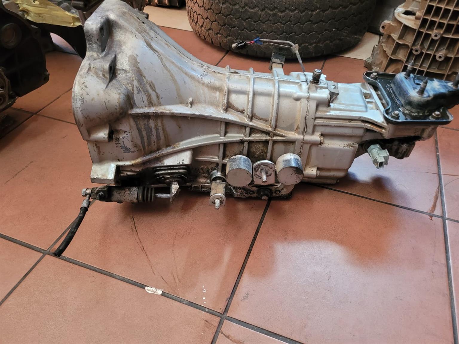 Hyundai H-100 Gearbox R9500 on exchange - Private Seller Hyundai H-100 Gearbox R9500 on exchange - Private Seller