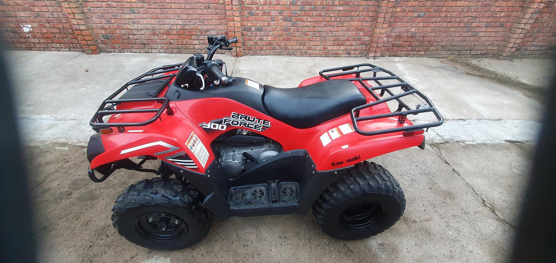 2021 Brute Force 300cc 4x2