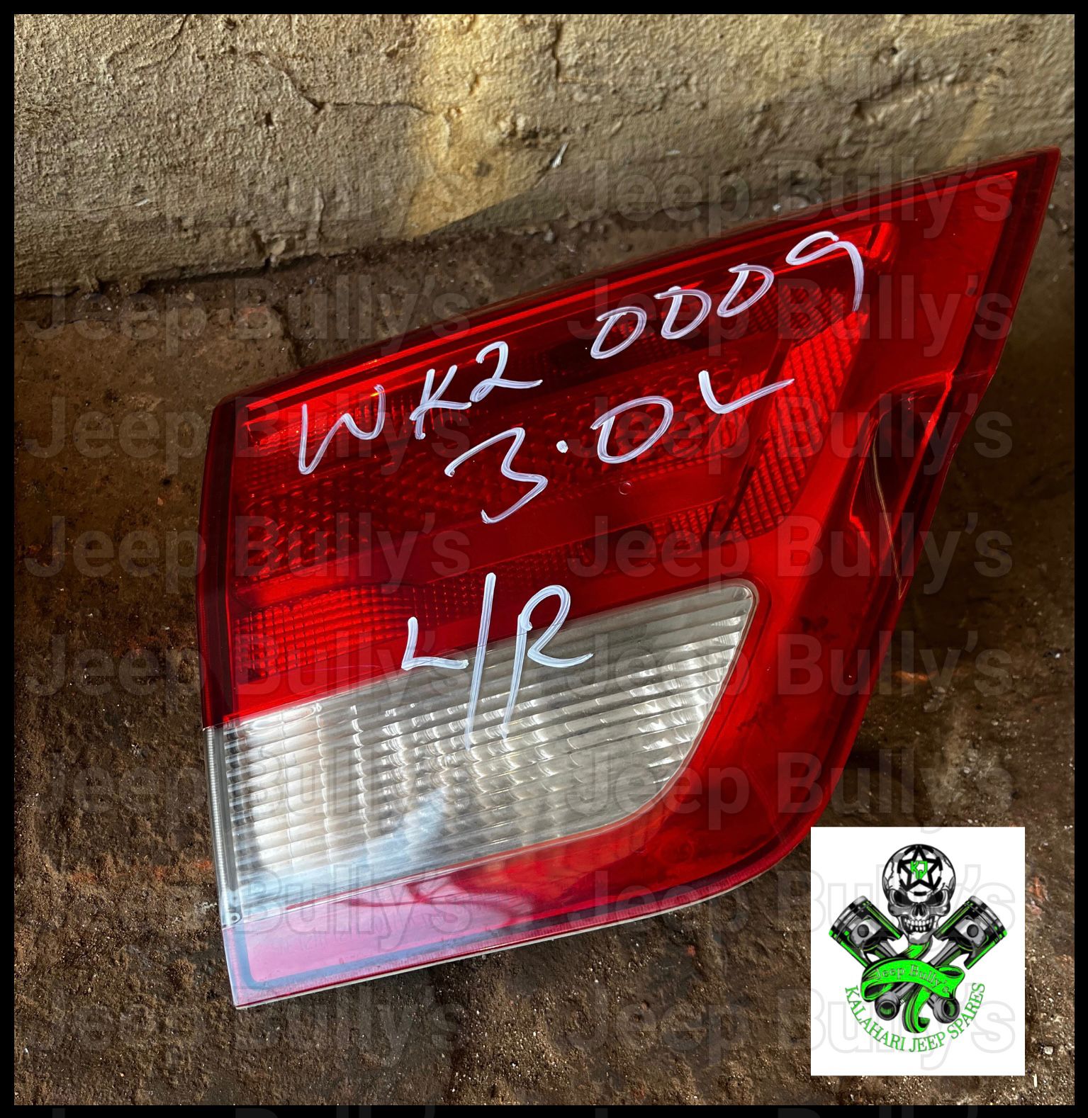 Jeep Grand Cherokee Wk2 Inner Taillights - Private Seller Jeep Grand Cherokee Wk2 Inner Taillights - Private Seller