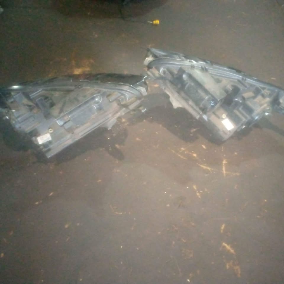 Ford EcoSport new shape both side headlights - Private Seller
