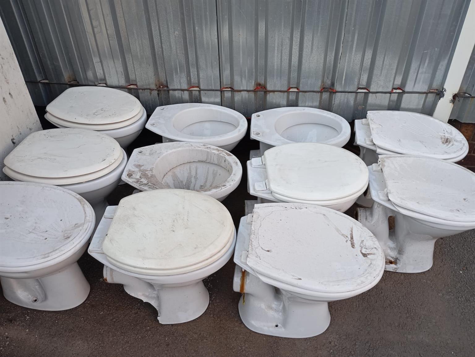 Toilets For Sale | Junk Mail