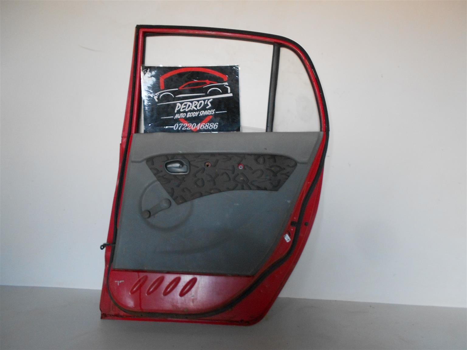 Hyundai Atos complete right rear door - Private Seller Hyundai Atos complete right rear door - Private Seller
