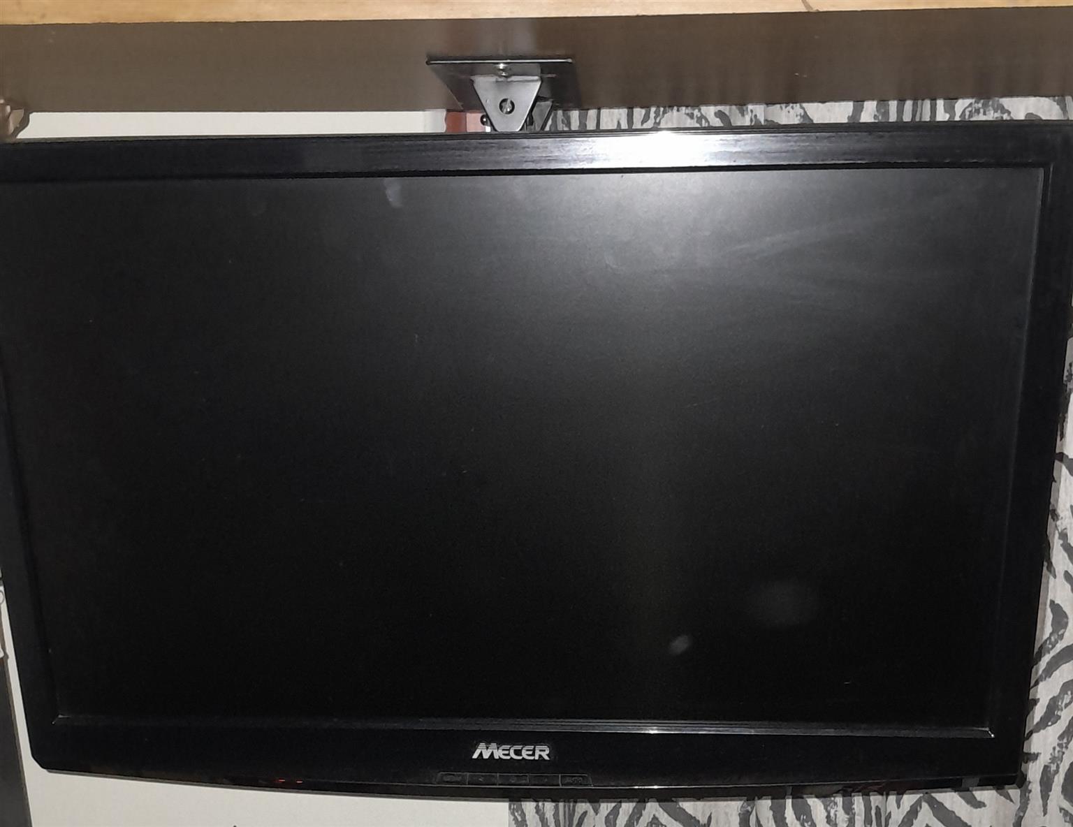 Mecer PC Screen VGA 23.6 INCH | Junk Mail Marketplace