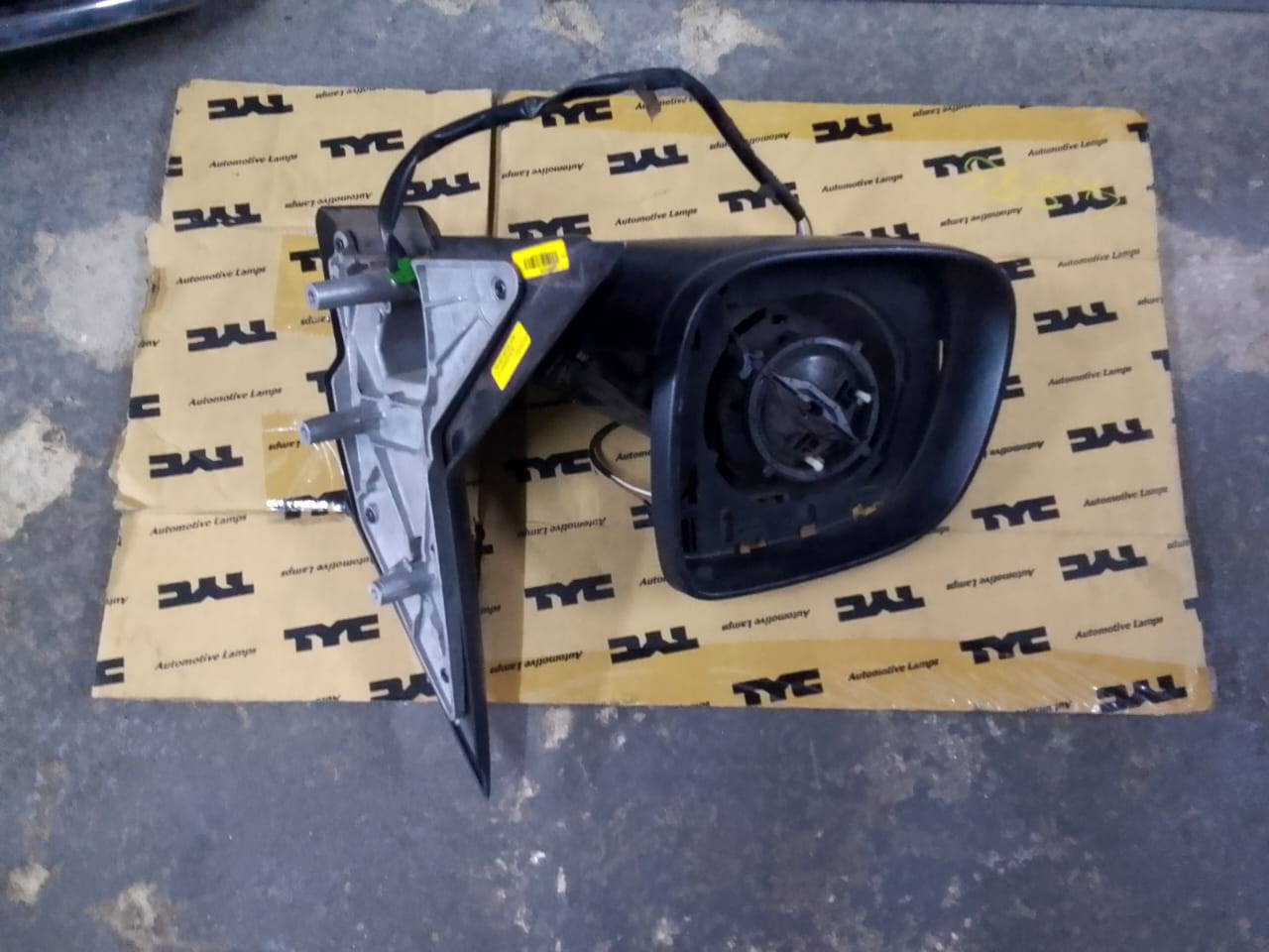 (2018-2021) VW TRANSPORTERS T6 LHS MIRROR