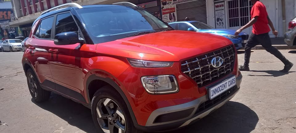 2020 HYUNDAI VENUE 1.0 PETROL, AUTOMATIC TRANSMISSION, MAROON COLOUR, MILEAGE