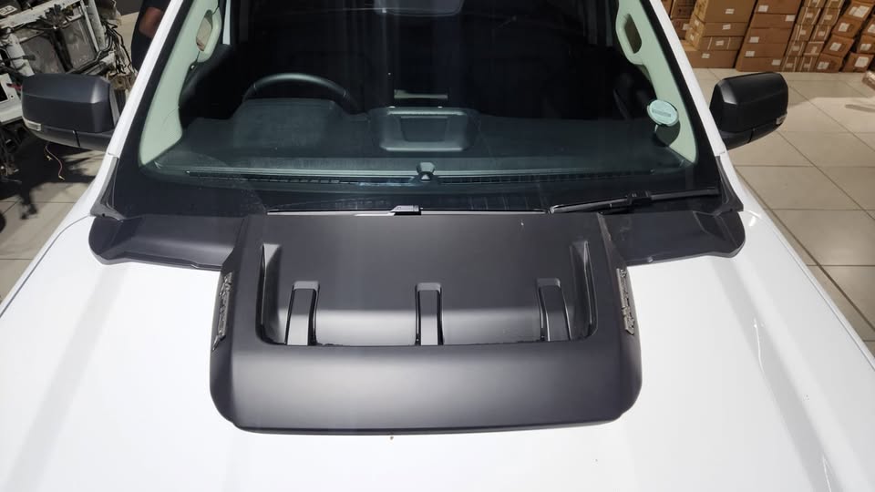 Ford Ranger Bonnet Scoop - Bonnet Scoop for Ford Ranger Next gen - Private Seller