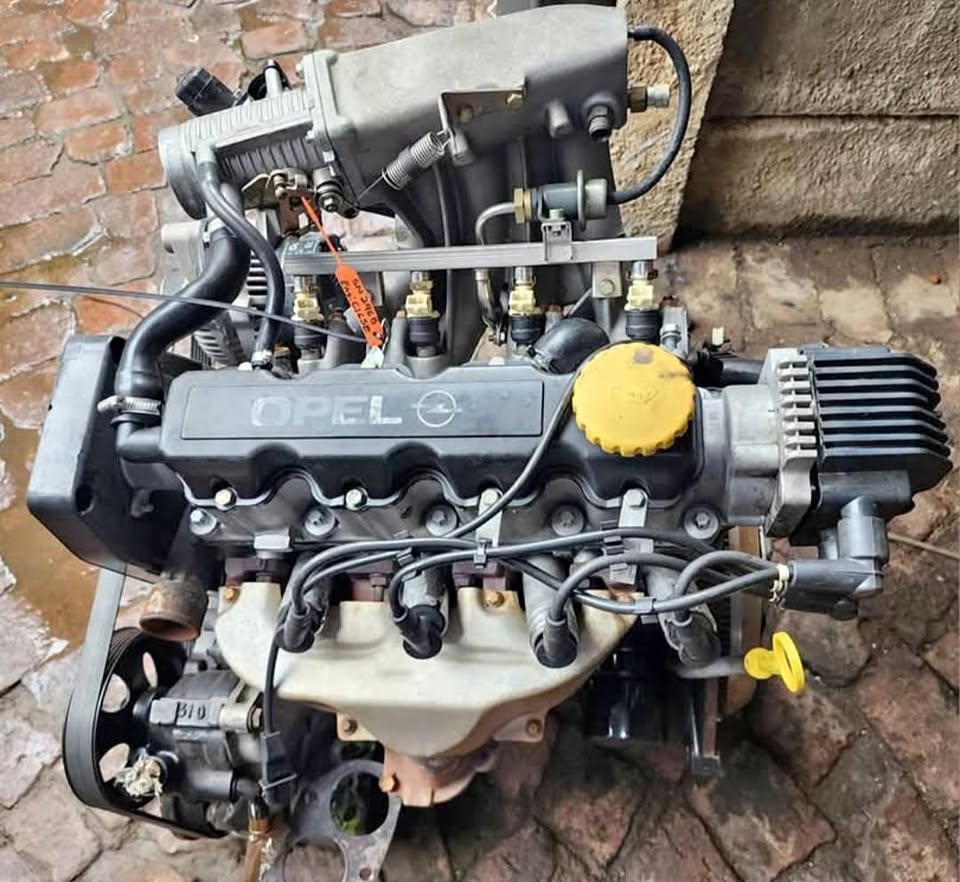 OPEL ASTRA 1.6 ENGINE (C16SE) COMPLETE RUNNING - Private Seller OPEL ASTRA 1.6 ENGINE (C16SE) COMPLETE RUNNING - Private Seller