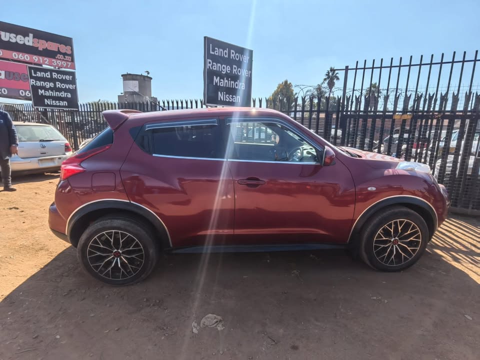 Stripping for Spares: Nissan Juke 1.6 2013 petrol automatic HR16 - Private Seller