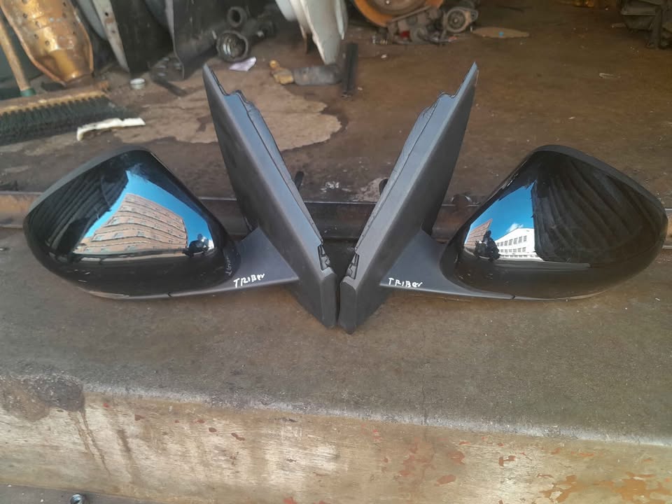Renault Triber Side Mirrows for Sale - Private Seller Renault Triber Side Mirrows for Sale - Private Seller