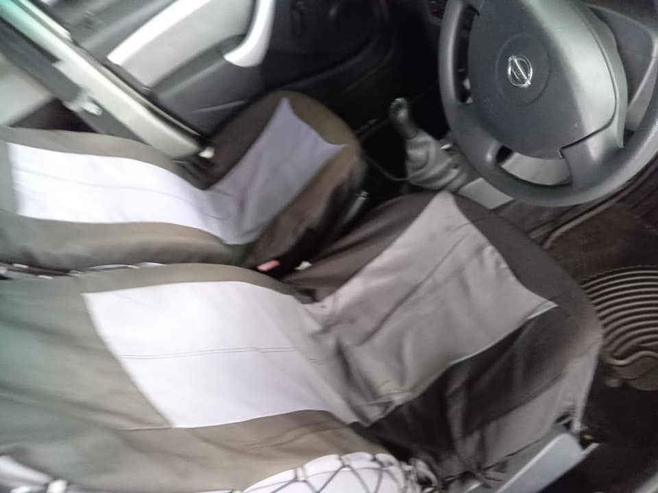 2010 NISSAN NP200 1.6 MANUAL