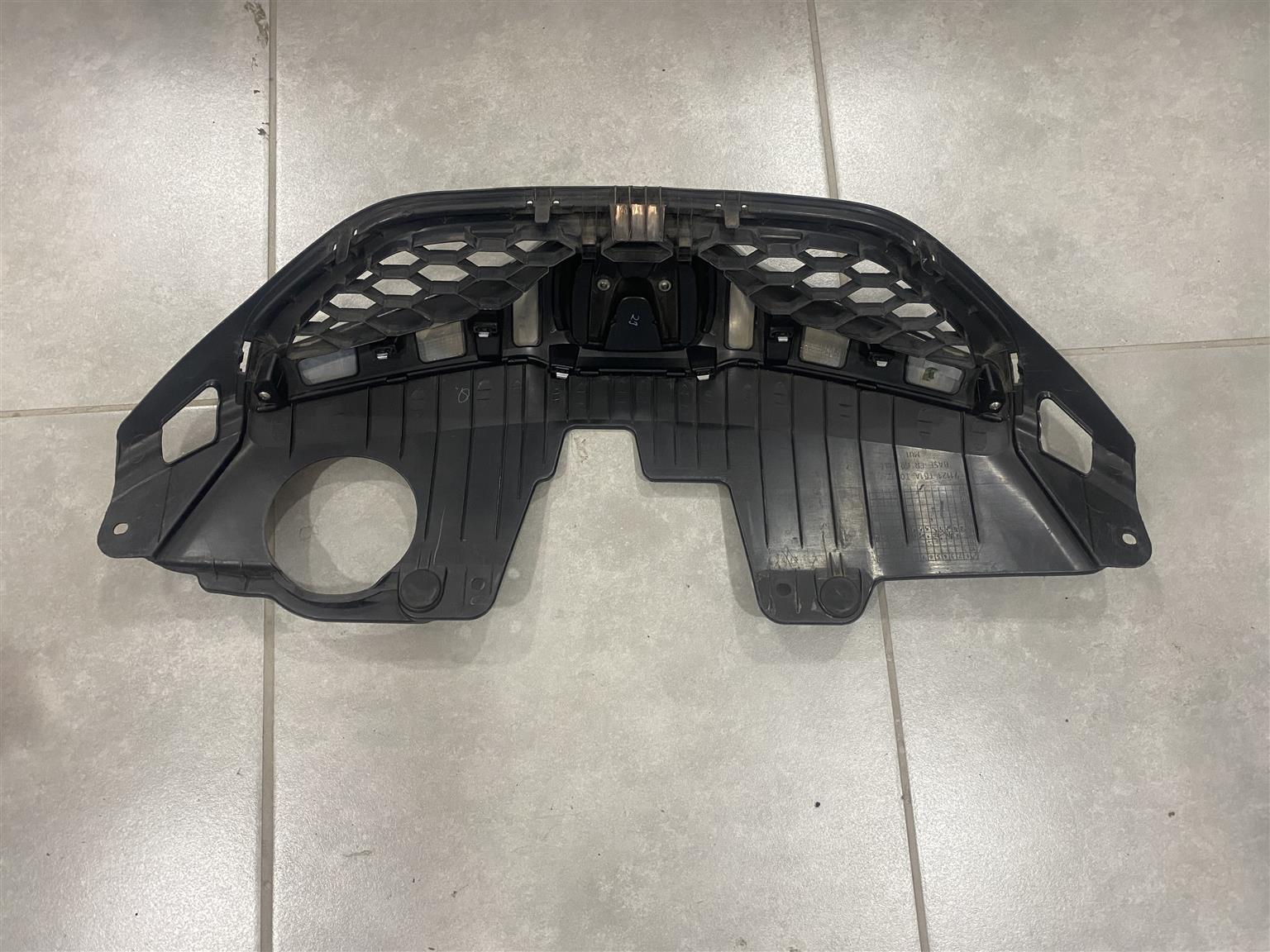 2015 HONDA BRIO RADIATOR GRILLE FOR SALE. IN EXCELLENT CONDITION - Private Seller