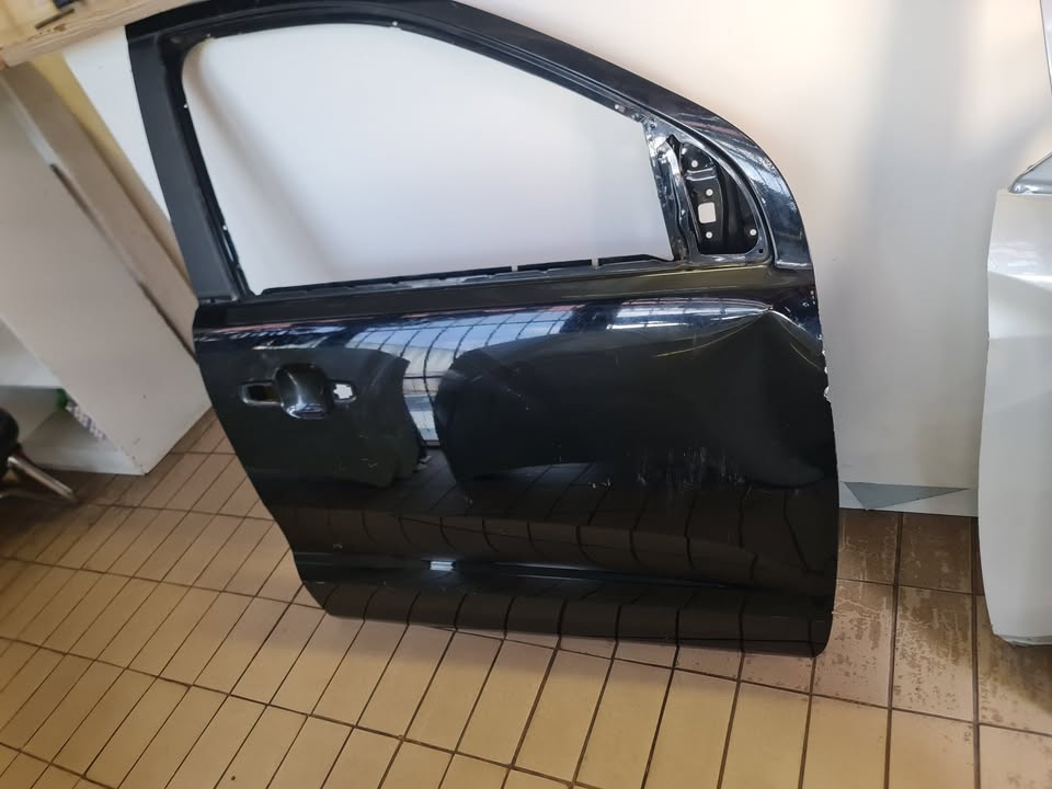 2019 FORD RANGER FRONT LEFT DOORS FOR SALE, IN A GOOD CONDITION. - Private Seller 2019 FORD RANGER FRONT LEFT DOORS FOR SALE, IN A GOOD CONDITION. - Private Seller
