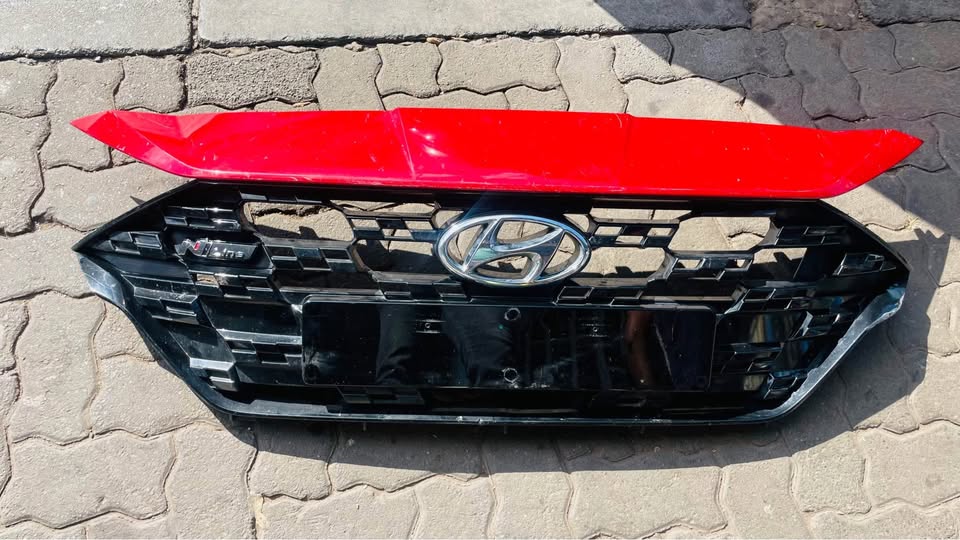 Hyundai i20 N Line grill - Private Seller Hyundai i20 N Line grill - Private Seller
