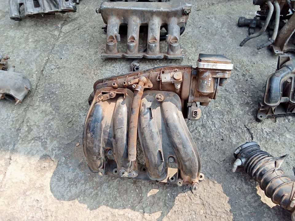BMW 3 touring E36 318i intake manifold - Private Seller BMW 3 touring E36 318i intake manifold - Private Seller