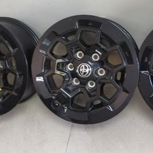17inch toyota OEM