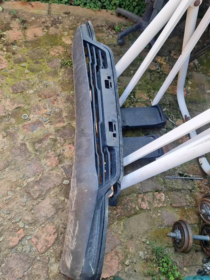 bumper spoiler & wheel arch for Renault Kiger - Private Seller bumper spoiler & wheel arch for Renault Kiger - Private Seller