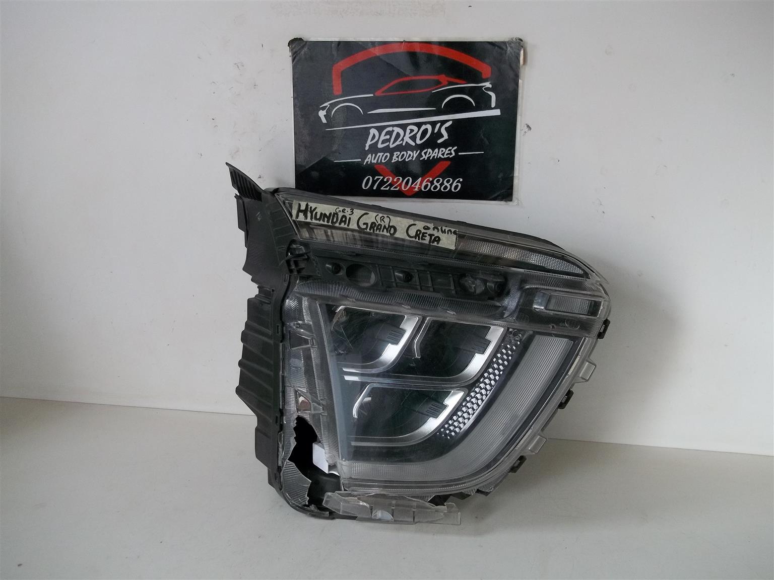 Hyundai Grand Creta '20-'24 right headlight - Private Seller Hyundai Grand Creta '20-'24 right headlight - Private Seller