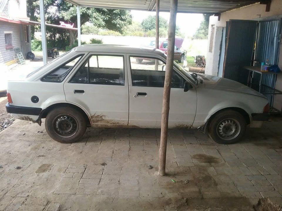 Ford escort for sale or to swap NO PAPERS - Private Seller Ford escort for sale or to swap NO PAPERS - Private Seller