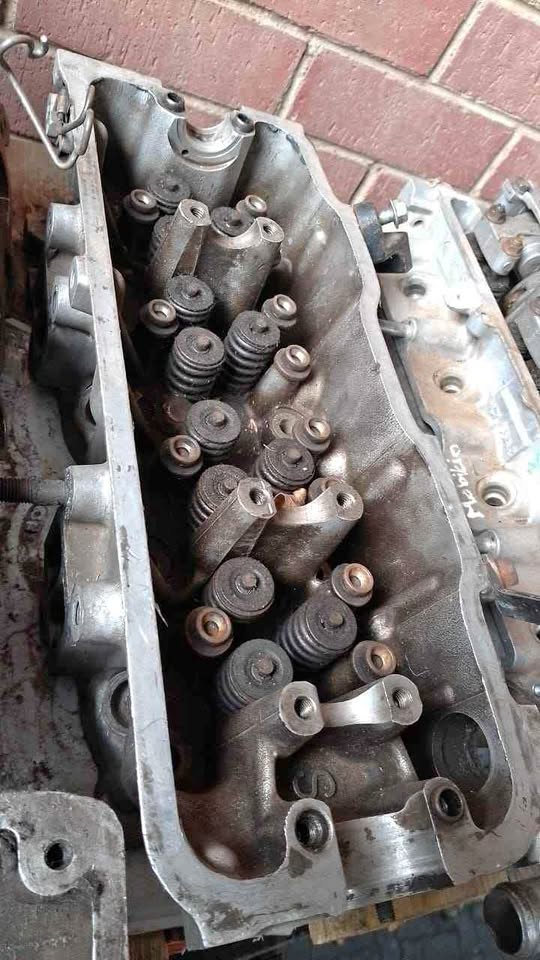 Toyota Tazz cylinder head