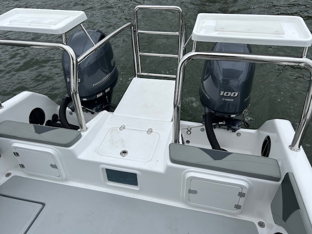 Seacat 63X(NEW) with 2 x New Yamaha F100hp Motors