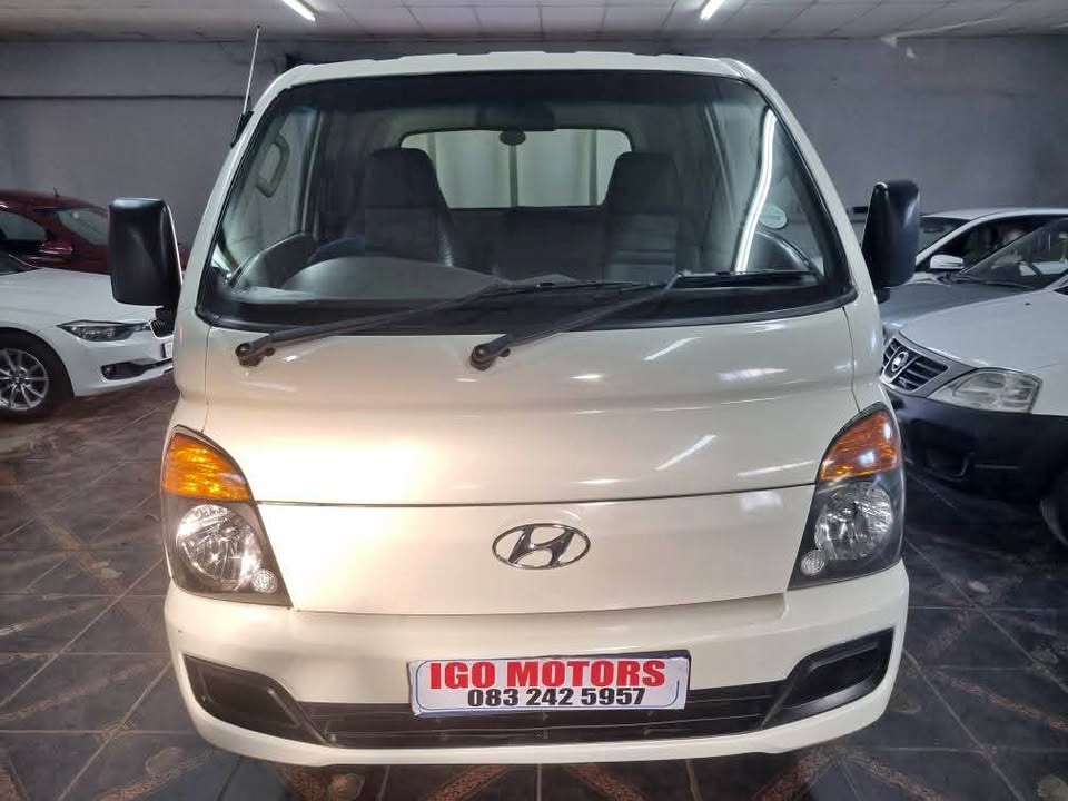 2015 Hyundai H100 2.5 Disiel, Manual 135,000km Mechanically Perfect with Canopy