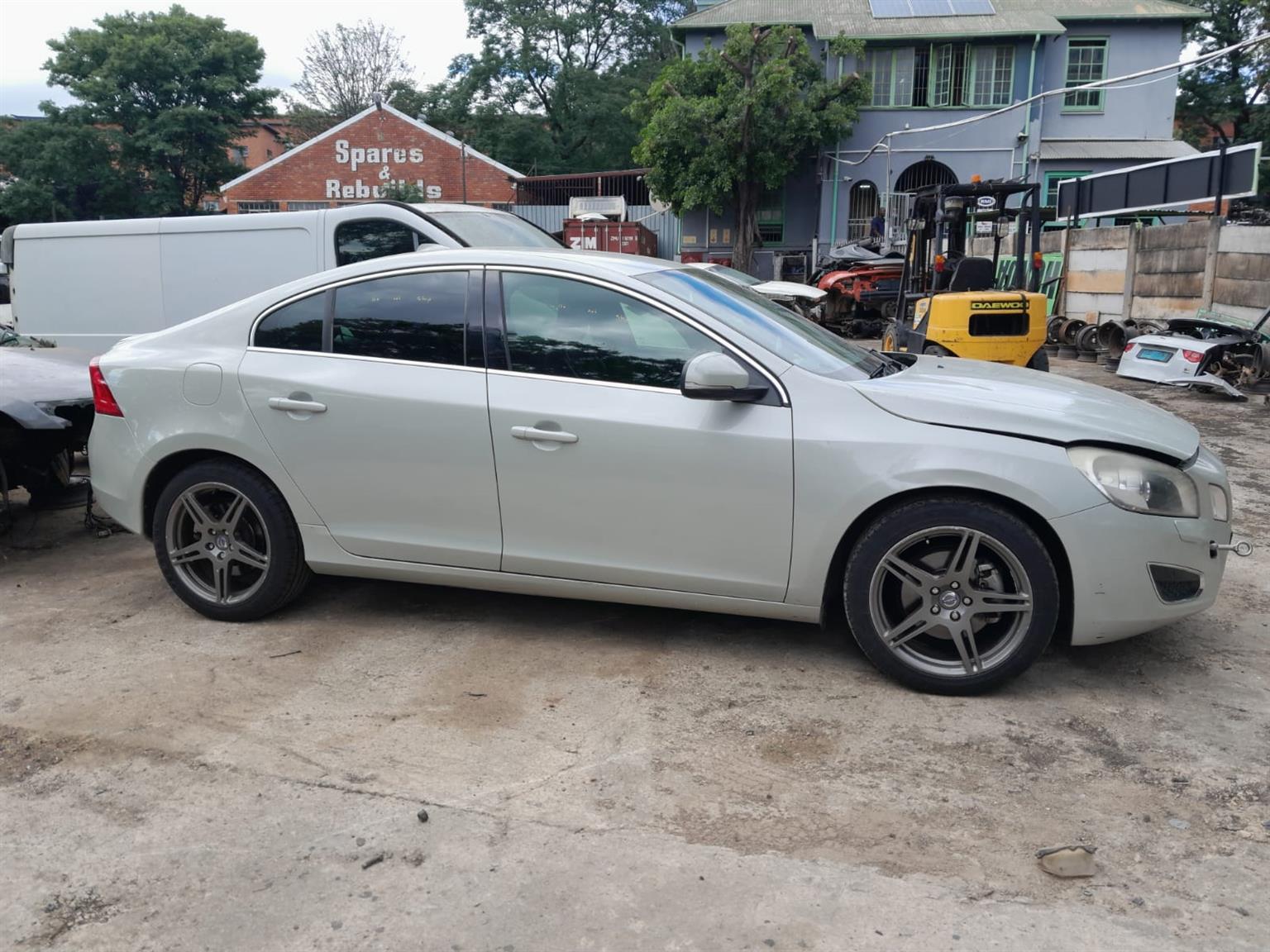 2012 VOLVO S60 1.6 AUTOMATIC – FOR STRIPPING - Private Seller