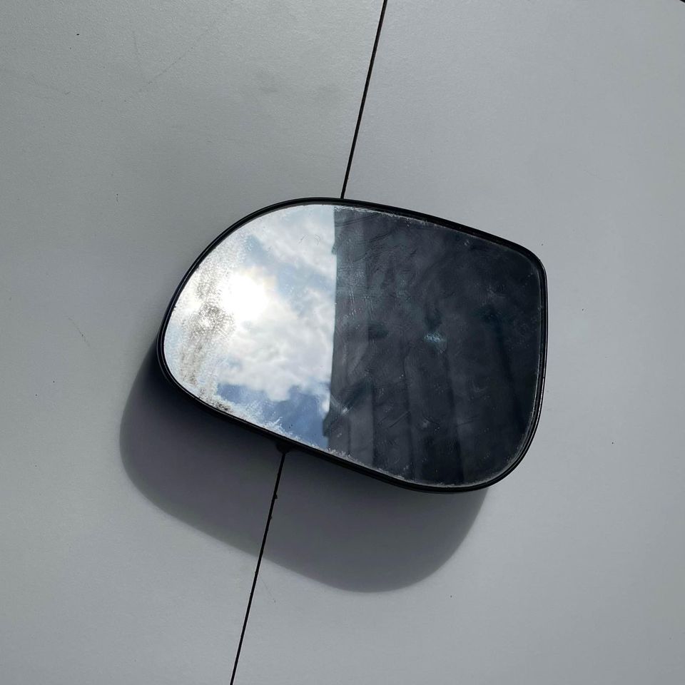 Kia Picanto Side Mirror Glass - Private Seller