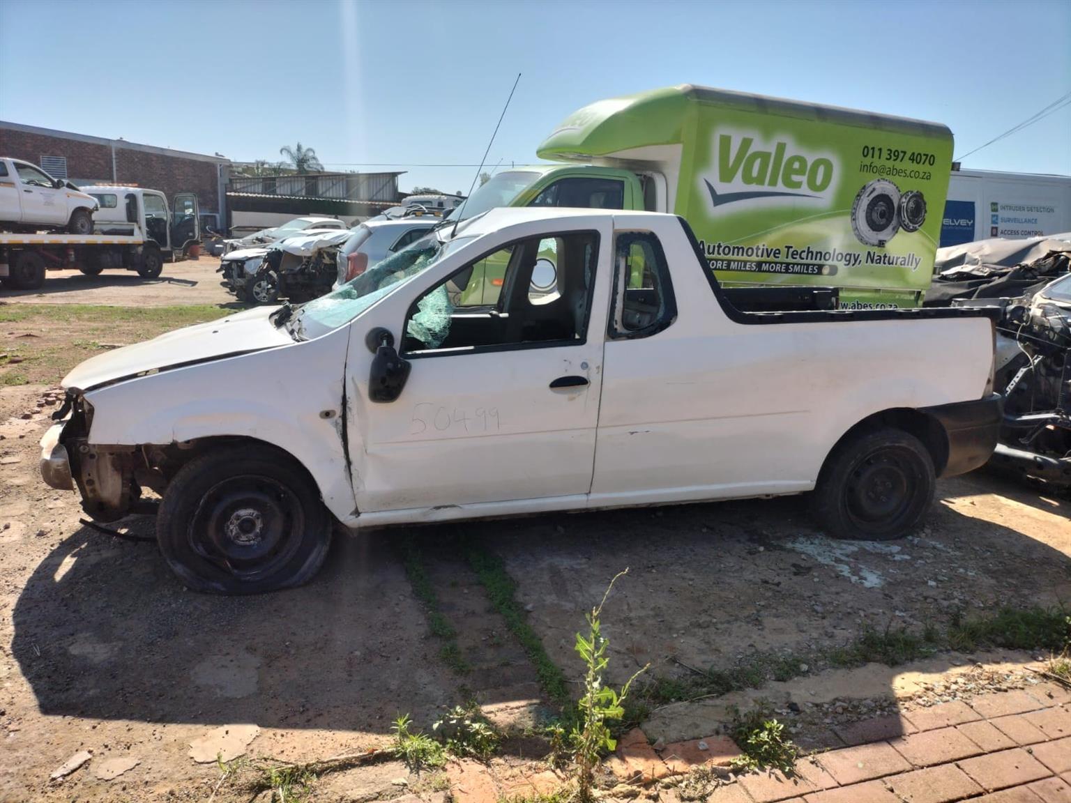 NISSAN NP200 1.6 BAKKIE STRIPPING FOR SPARES - Private Seller NISSAN NP200 1.6 BAKKIE STRIPPING FOR SPARES - Private Seller