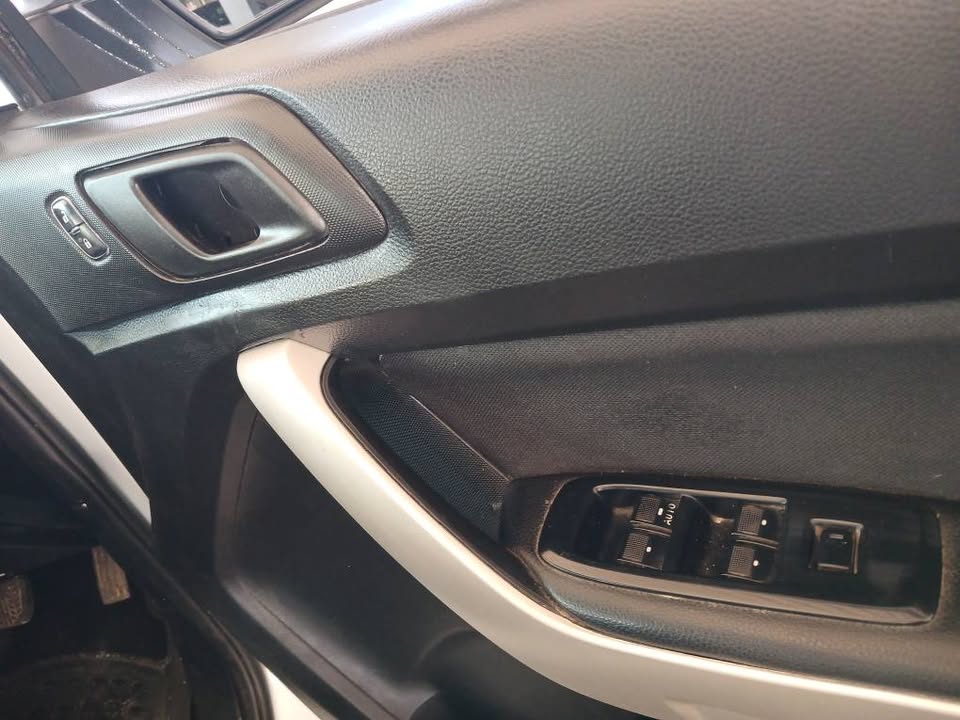 2019 mid Ford Ranger Double cab Canopy 4x2 manual transmission diesel 2.0 BI-TURBO engine capacity