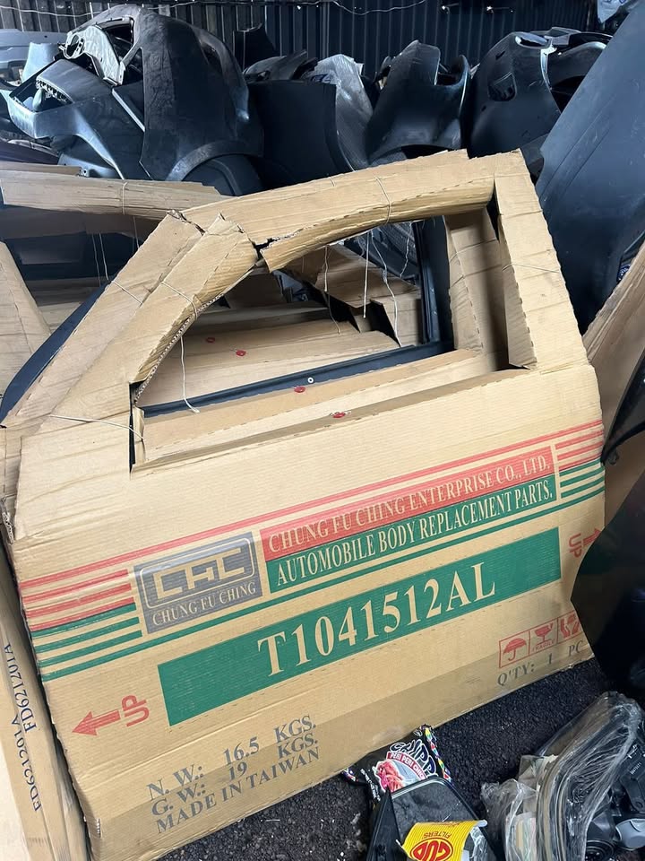 Isuzu Single Cab Doors - Private Seller Isuzu Single Cab Doors - Private Seller