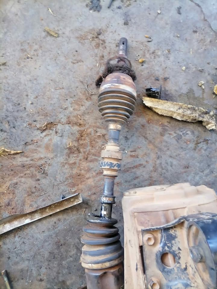 Nissan Almera QG16 short driveshaft - Private Seller Nissan Almera QG16 short driveshaft - Private Seller