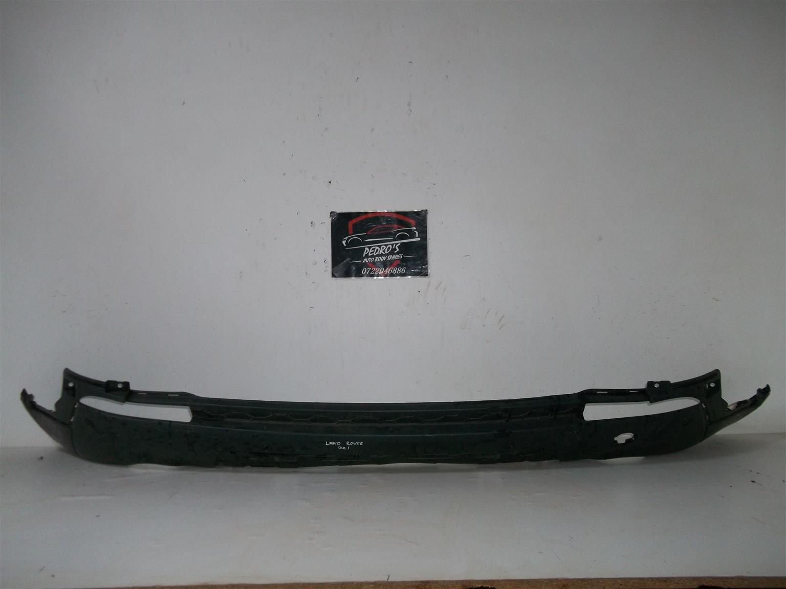 Land Rover rear bumper spoiler - Private Seller Land Rover rear bumper spoiler - Private Seller