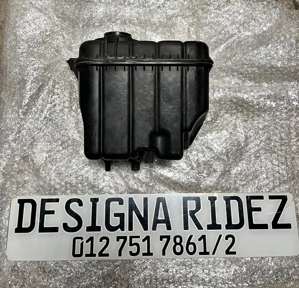 BMW F80 M3/F82/F83/F87 COOLANT EXPANSION TANK AVAILABLE. - Private Seller BMW F80 M3/F82/F83/F87 COOLANT EXPANSION TANK AVAILABLE. - Private Seller